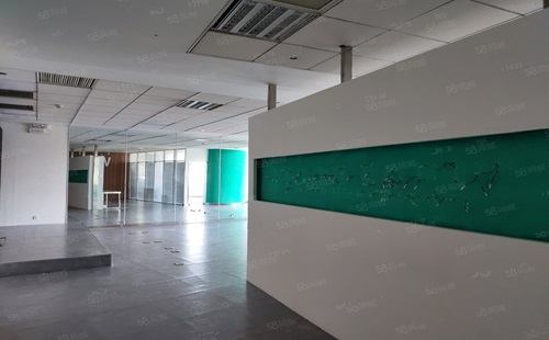 环球金融中心 80㎡办公室 2.8元/平/天